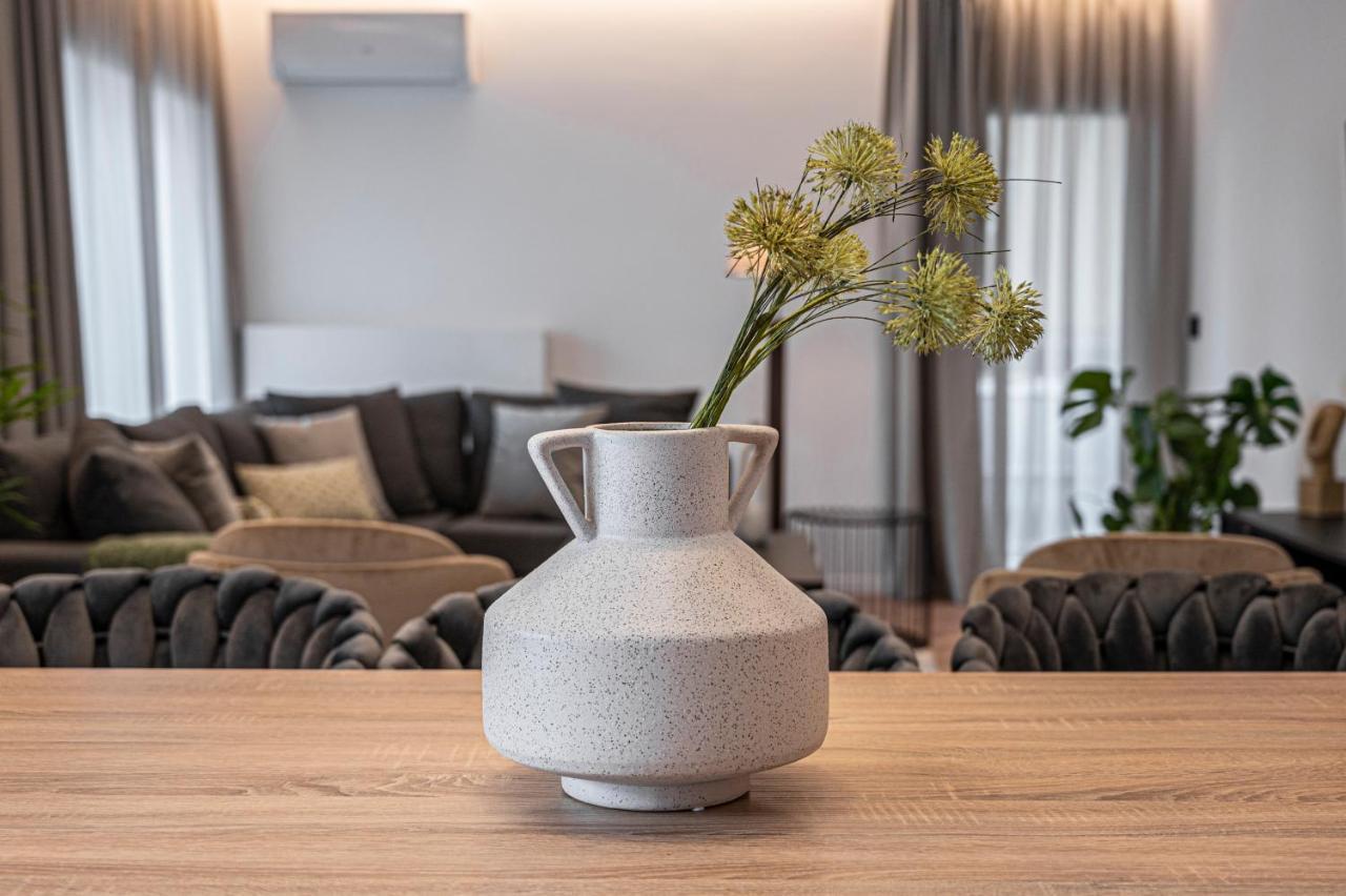 Phaedrus Living Luxury Penthouse Ploutarchou Daire Atina Dış mekan fotoğraf